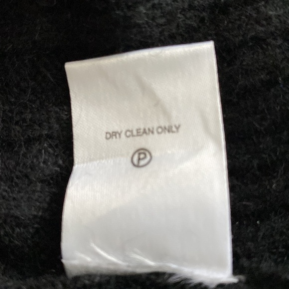 Le Tigre vintage cable crewneck pullover with sweet pink angora trim and tiger - Picture 14 of 14